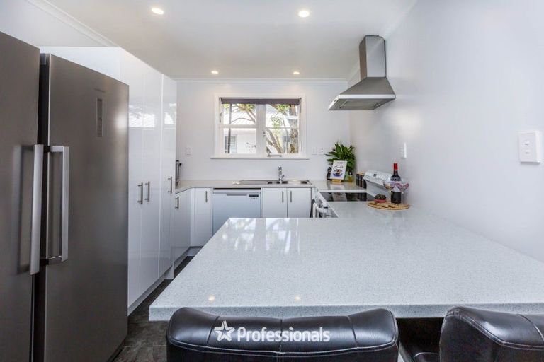 Photo of property in 13 Wood Street, Wallaceville, Upper Hutt, 5018