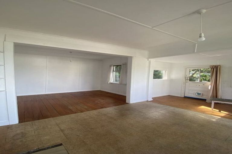 Photo of property in 10a Oriental Terrace, Mount Victoria, Wellington, 6011