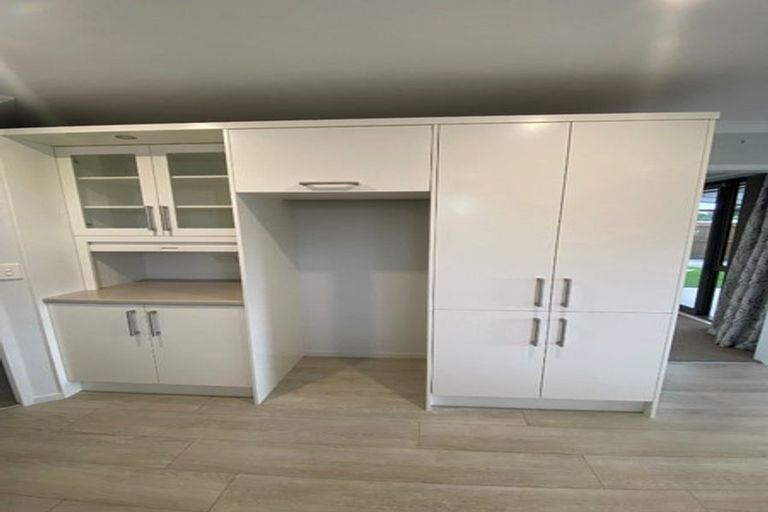 Photo of property in 2/61 Colombo Street, Cashmere, Christchurch, 8022