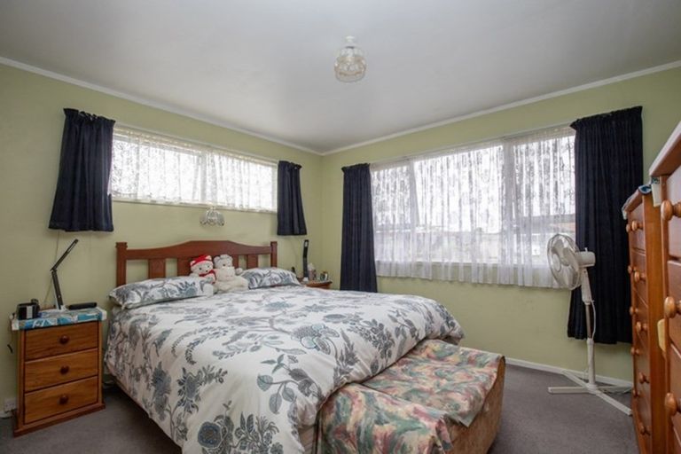 Photo of property in 1 Mcclean Place, Ngatea, 3503