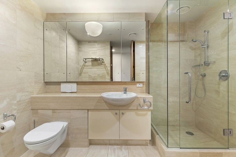 Photo of property in 4/308 Oriental Parade, Oriental Bay, Wellington, 6011