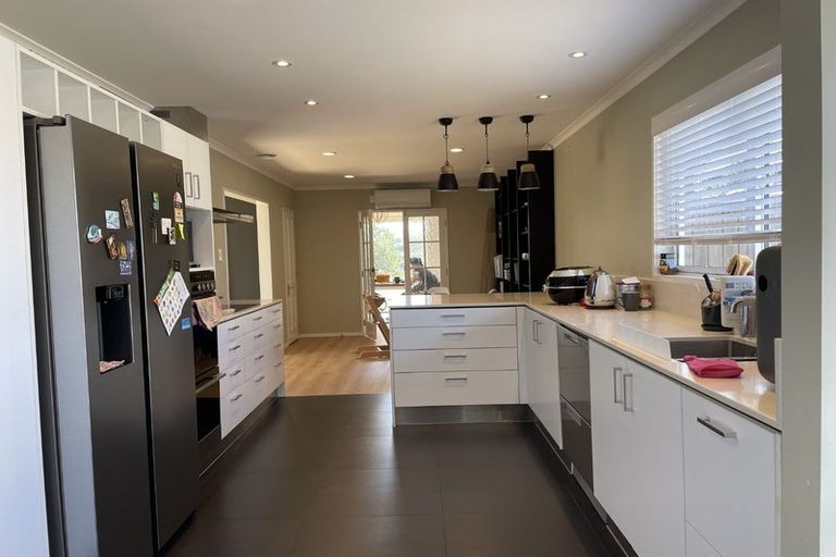 Photo of property in 19 Chorley Grove, Churton Park, Wellington, 6037