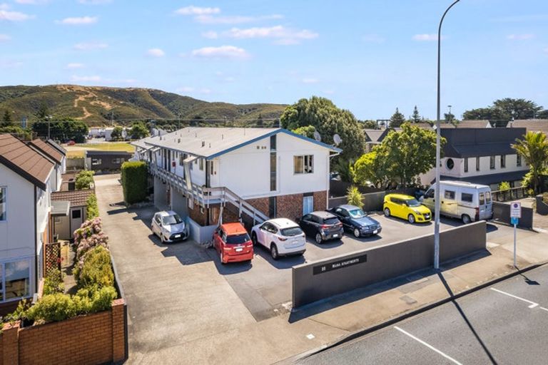Photo of property in 6/35 Mana Esplanade, Paremata, Porirua, 5026