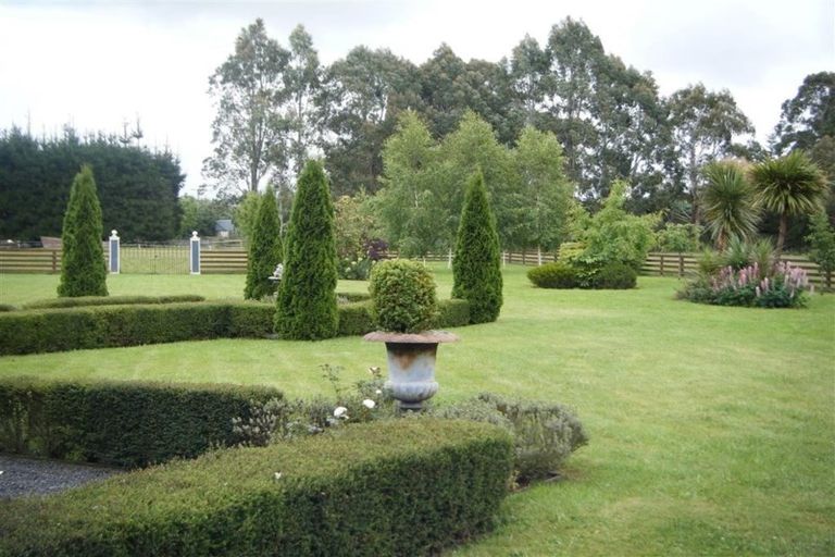 Photo of property in 1332 Wolffs Road, West Eyreton, Rangiora, 7475