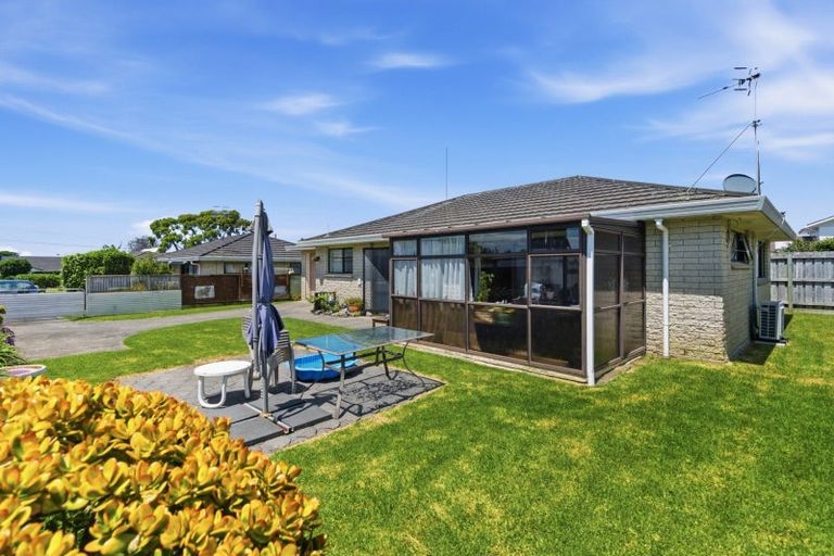 Photo of property in 17 Myres Street, Otumoetai, Tauranga, 3110