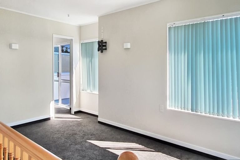 Photo of property in 26 Tatyana Place, Massey, Auckland, 0614