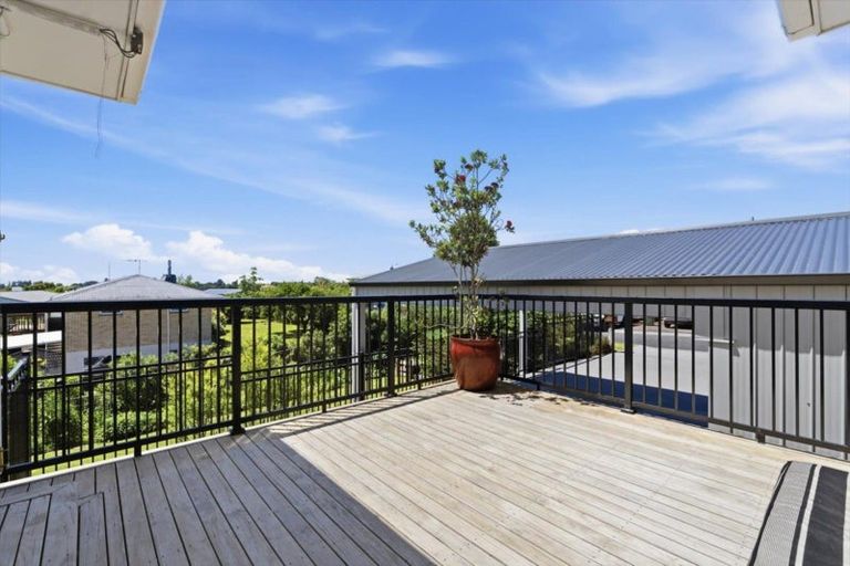 Photo of property in 4 Wiltshire Place, Te Puke, 3119