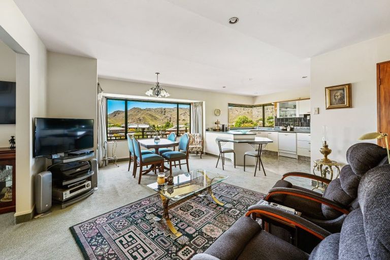 Photo of property in 6 Athenry Road, Bridge Hill, Alexandra, 9320