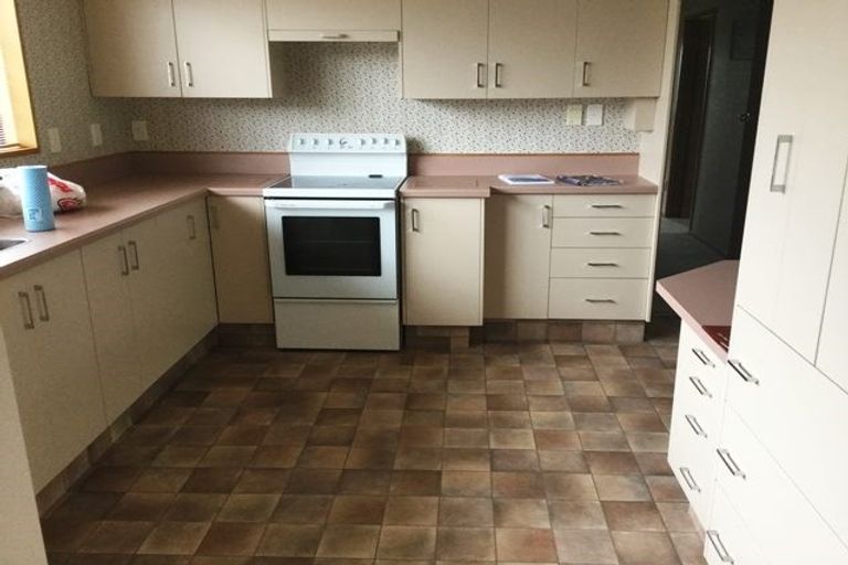 Photo of property in 8 Daley Place, Winton, 9720