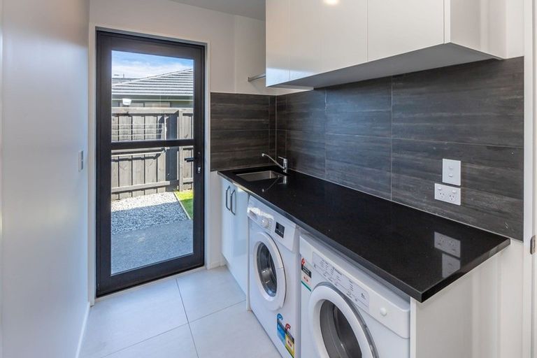 Photo of property in 37 Wigmore Crescent, Rolleston, 7615