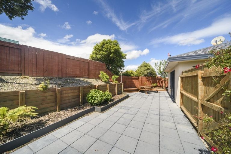 Photo of property in 12 Jordan Way, Kelvin Grove, Palmerston North, 4414