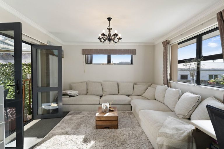 Photo of property in 80 Rosella Road, Mangere East, Auckland, 2024