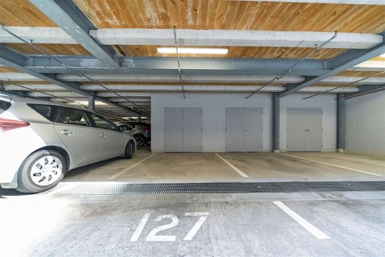 Photo of property in Piermont Apartments, 7f/82 Cable Street, Te Aro, Wellington, 6011