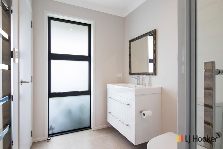 Photo of property in 11 Ian Place, Waihi Beach, 3611