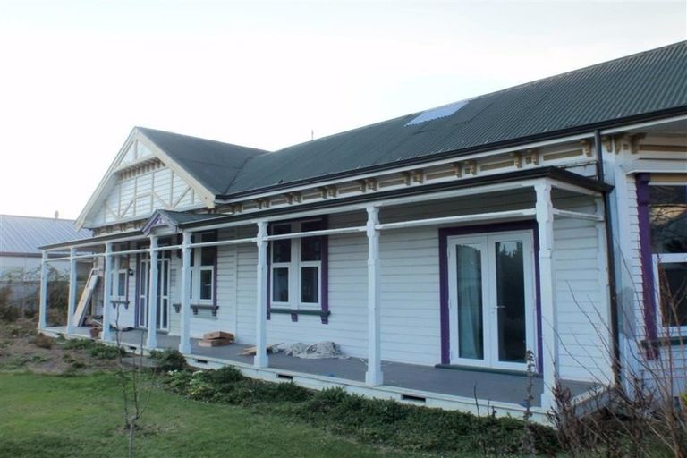 Photo of property in 9 High Street, Hawarden, 7385