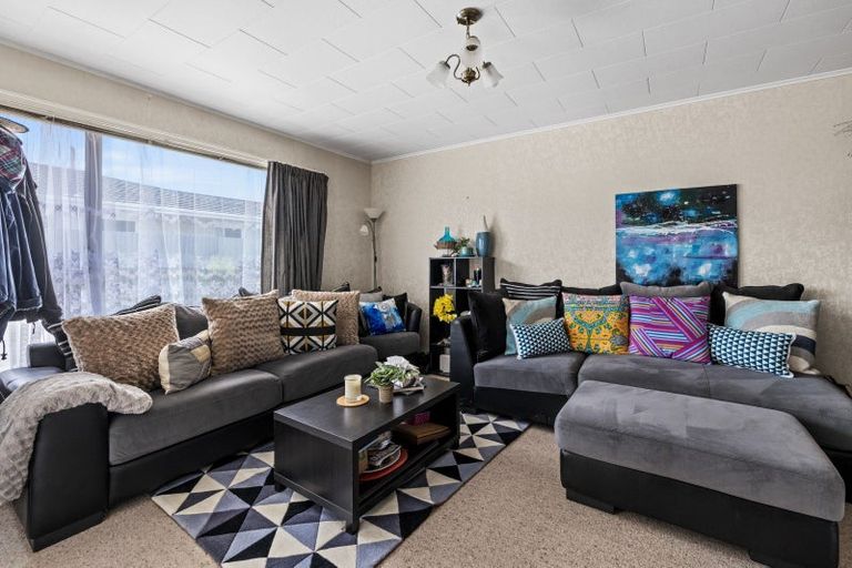 Photo of property in 2/505 Burnett Street, Mahora, Hastings, 4120