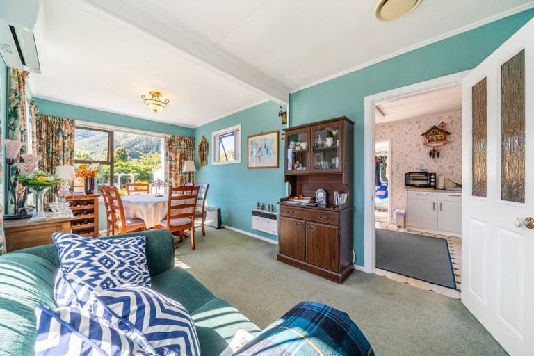 Photo of property in 34 Wellington Road, Wainuiomata, Lower Hutt, 5014