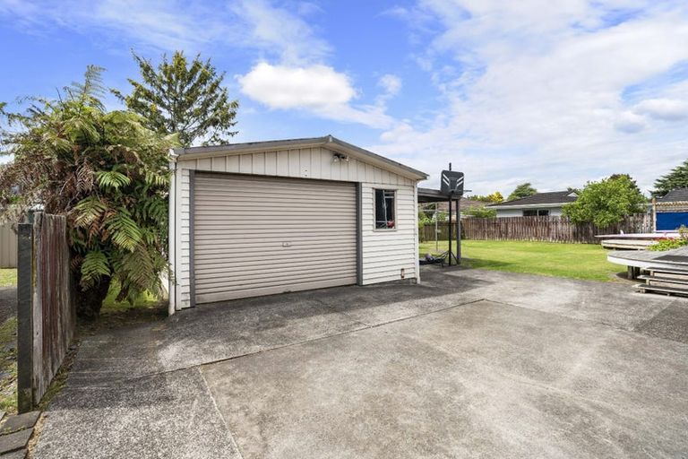 Photo of property in 5 Glengowan Place, Conifer Grove, Takanini, 2112