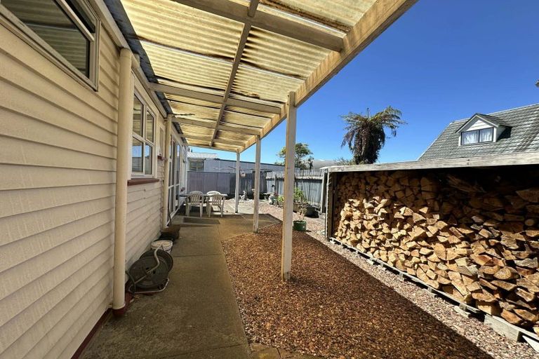 Photo of property in 48 Hoffman Street, Hokitika, 7810