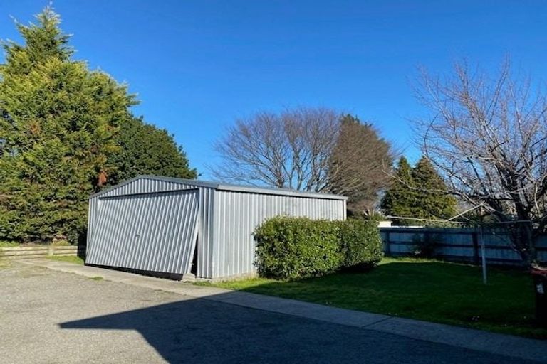 Photo of property in 17 Baillie Crescent, Carterton, 5713