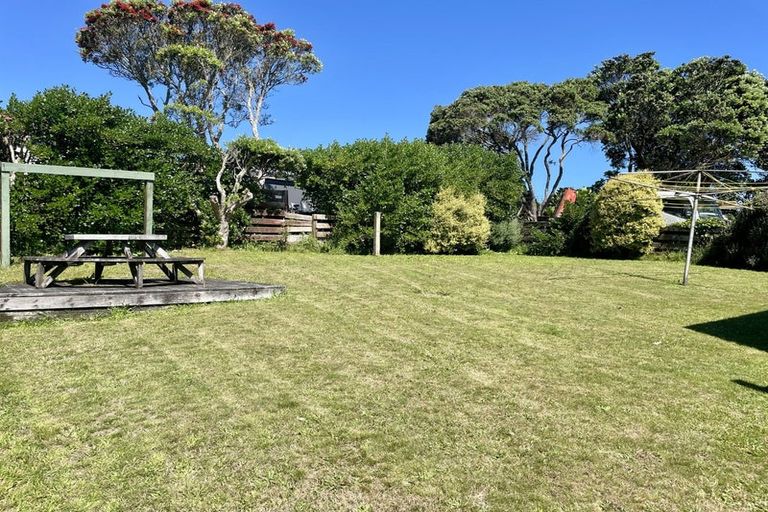 Photo of property in 137 Conclusion Street, Ascot Park, Porirua, 5024