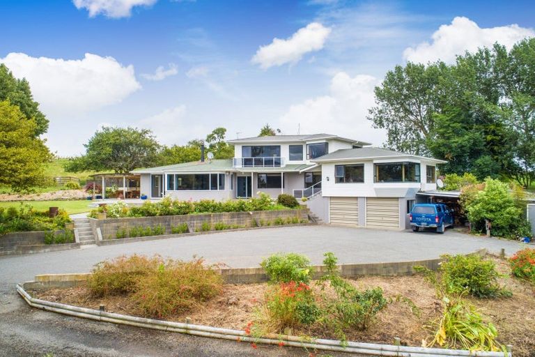 Photo of property in 322 Finnis Road, Pohangina, Feilding, 4775