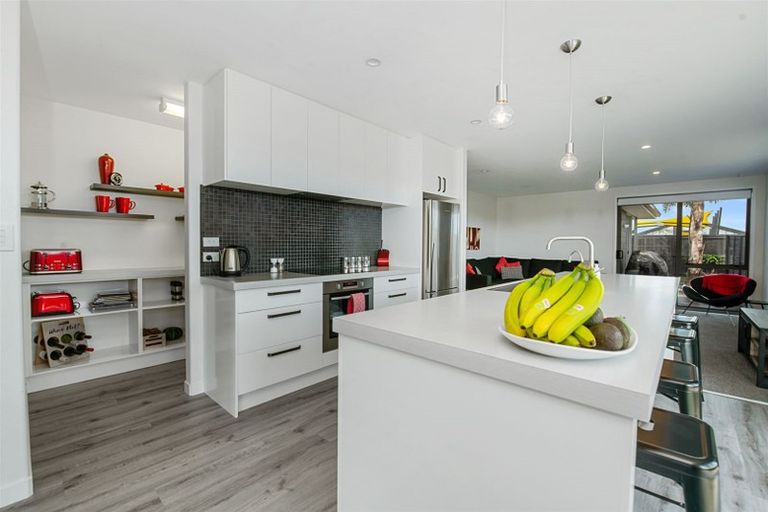 Photo of property in 120 The Boulevard, Papamoa Beach, Papamoa, 3118