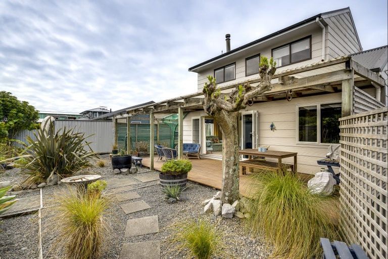 Photo of property in 163 Whirinaki Road, Eskdale, Napier, 4182