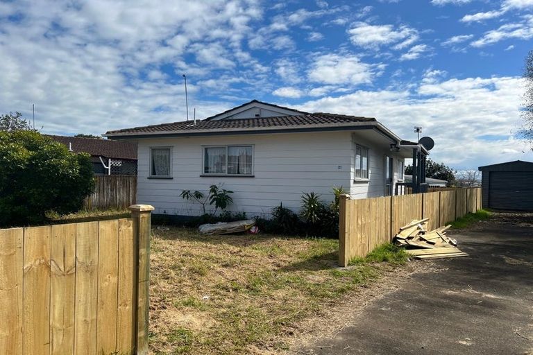 Photo of property in 57 Burundi Avenue, Clendon Park, Auckland, 2103