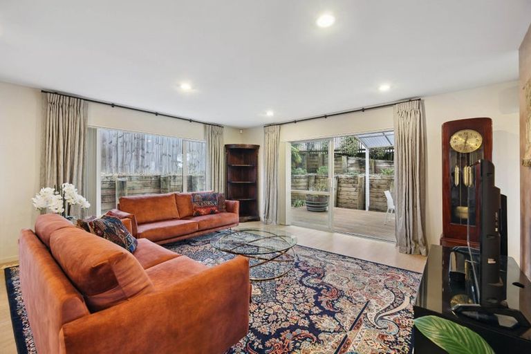 Photo of property in 96 Babich Road North, Ranui, Auckland, 0612