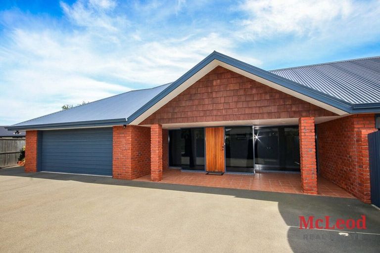 Photo of property in 3 Hight Place, Tinwald, Ashburton, 7700
