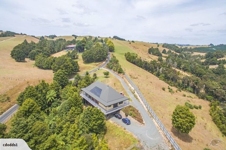 Photo of property in 1877 Matapouri Road, Matapouri, Whangarei, 0173