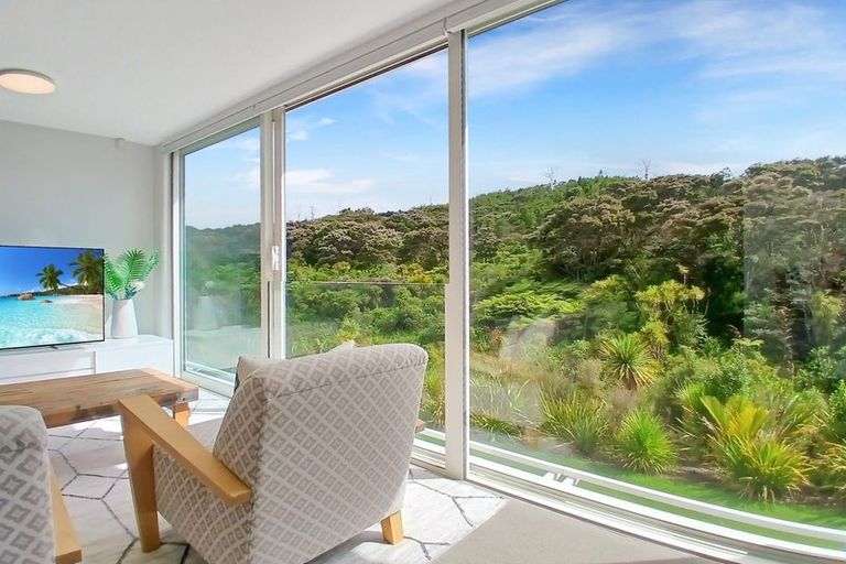 Photo of property in 132 Eaves Bush Parade, Orewa, 0931