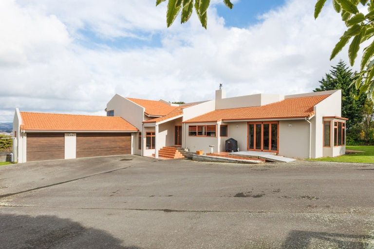 Photo of property in 25 Schnell Drive, Kelvin Grove, Palmerston North, 4414