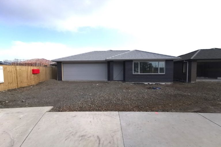 Photo of property in 9 Moemoea Avenue, Kumeu, 0810