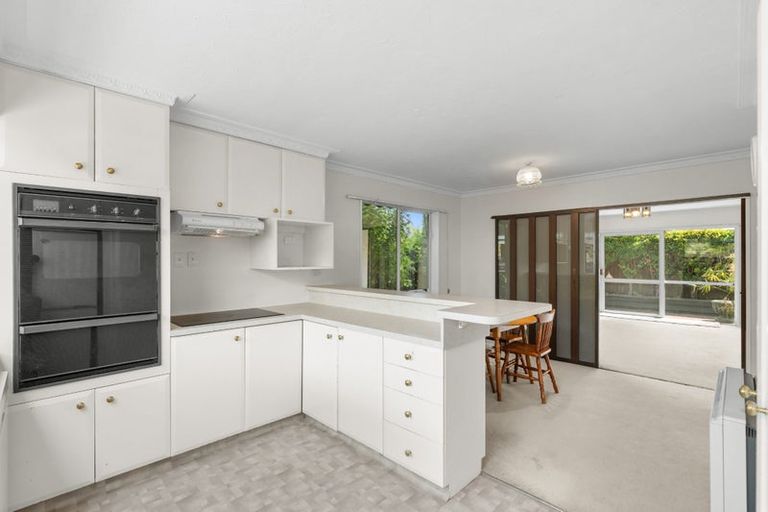 Photo of property in 1/5 Cottesmore Close, Burnside, Christchurch, 8053