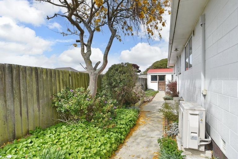 Photo of property in 32 Monowai Crescent, North New Brighton, Christchurch, 8083