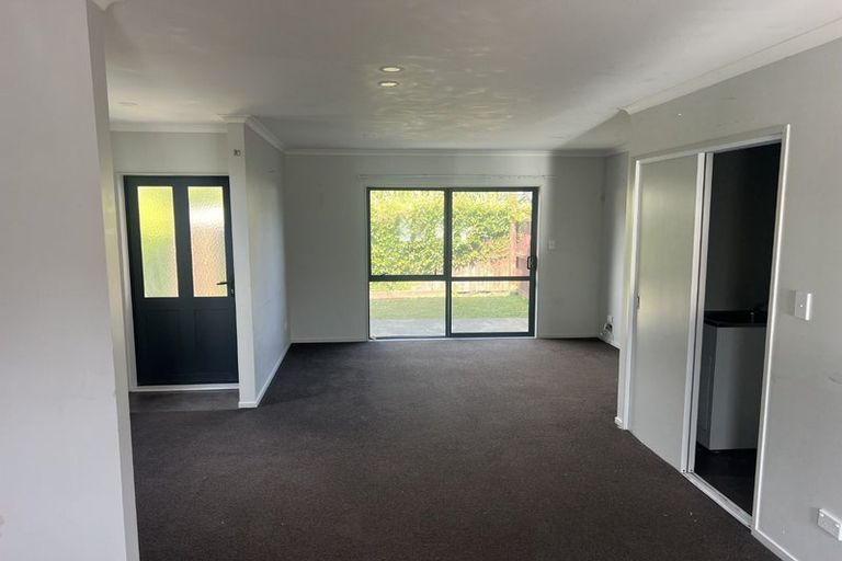 Photo of property in 72 Kaimoana Street, Weymouth, Auckland, 2103