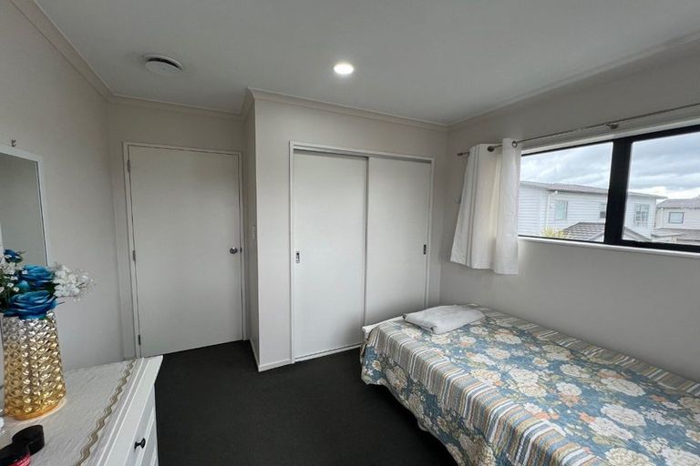 Photo of property in 8 Hansen Place, Takanini, 2112