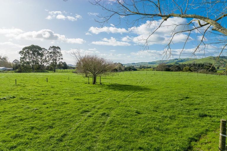 Photo of property in 2/746 Kairangi Road, Rotoorangi, Cambridge, 3495