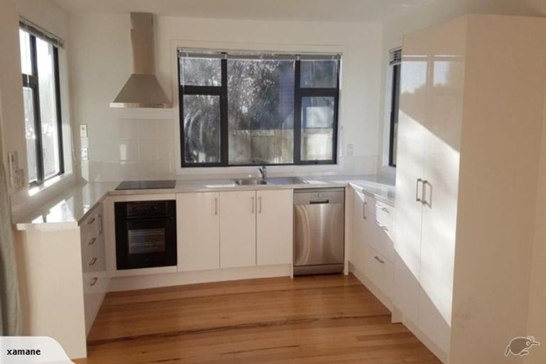 Photo of property in 4 Kowai Grove, Omokoroa, 3114