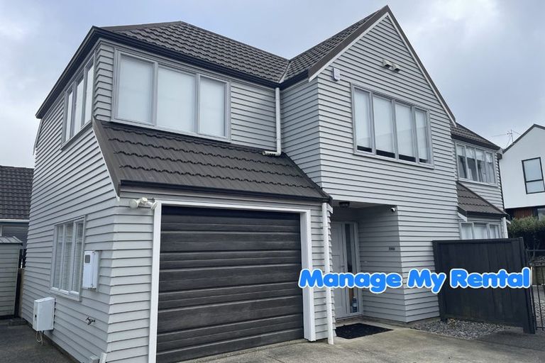 Photo of property in 14b Bracken Road, Newlands, Wellington, 6037