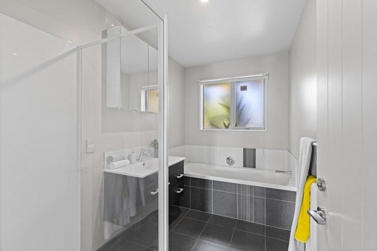 Photo of property in 111 Rolleston Drive, Rolleston, 7614
