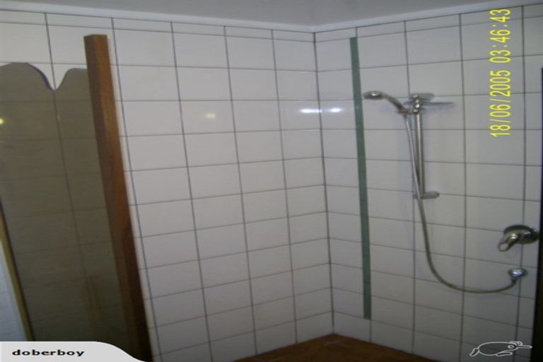 Photo of property in 4a Luxford Street, Berhampore, Wellington, 6023