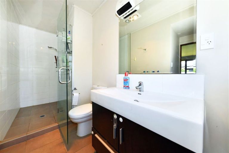 Photo of property in 4 Talltree Avenue, Avonhead, Christchurch, 8042