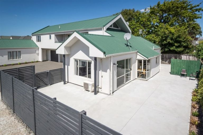 Photo of property in 1/50 Division Street, Riccarton, Christchurch, 8041