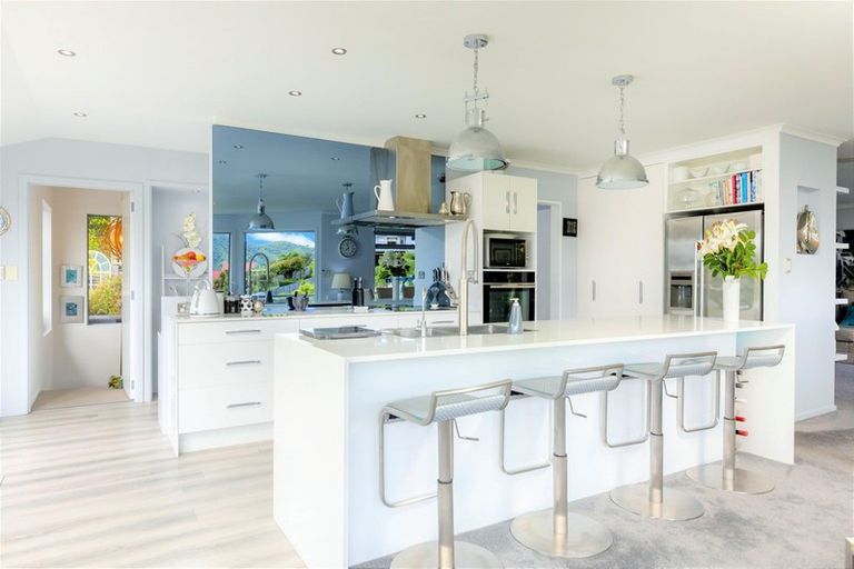 Photo of property in 7 Finlay Grove, Waikawa, Picton, 7220