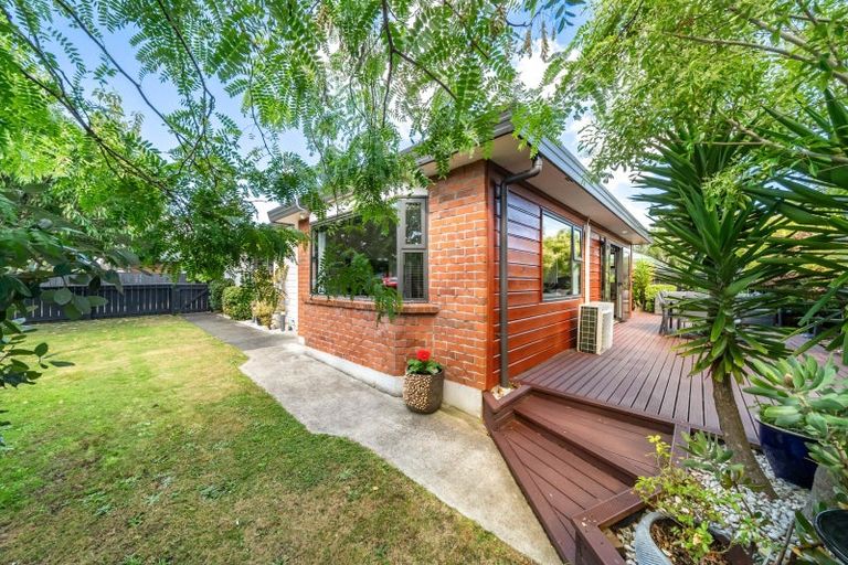 Photo of property in 28 Tararua Street, Trentham, Upper Hutt, 5018