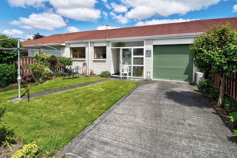 Photo of property in 16 Cooper Street, Lansdowne, Masterton, 5810