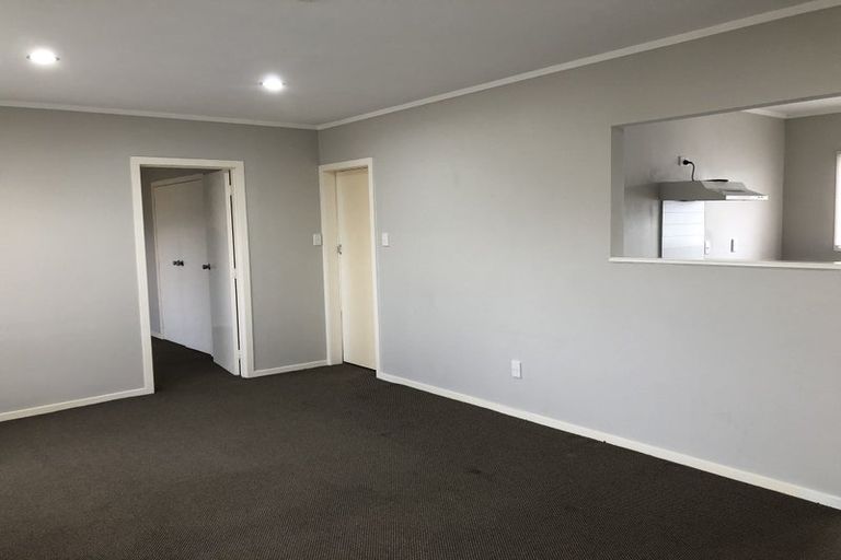 Photo of property in 2/14 Swan Crescent, Pakuranga, Auckland, 2010